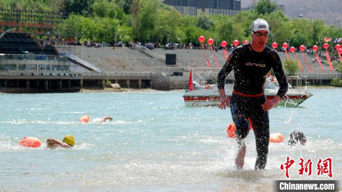 221名中外选手齐聚海东循化黄河极限挑战赛，挑