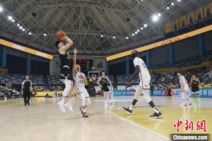 广厦队不敌南京队 胡金秋状态火热仍难救主队