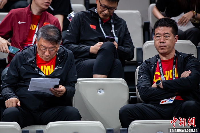 手感不佳的中国女篮在深圳半决赛81-90不敌日本队