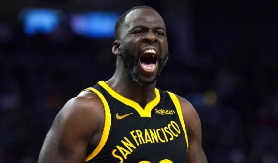 勇士加时惜败公牛 格林关键防守犯规成转折点