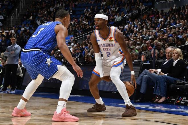 雷霆客场力克魔术豪取9连胜锁定季后赛席位