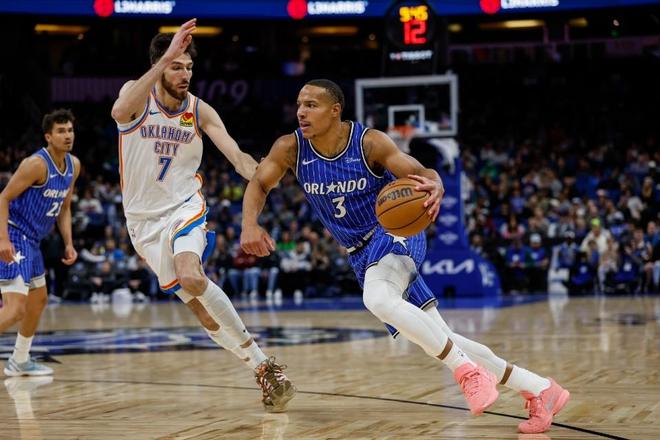 雷霆客场力克魔术豪取9连胜锁定季后赛席位