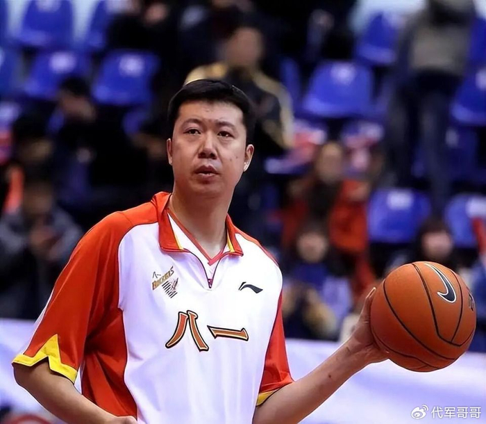 王治郅：从NBA叛徒到篮坛传奇 两段婚姻见证人生