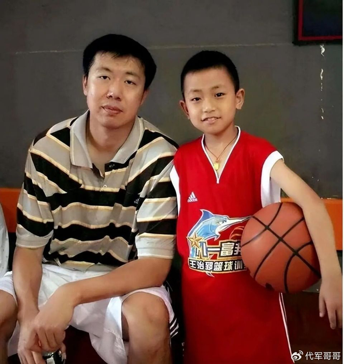 王治郅：从NBA叛徒到篮坛传奇 两段婚姻见证人生